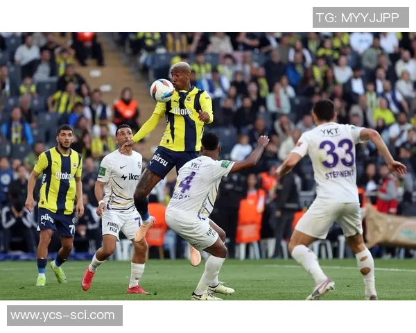 足球流氓游戏揭秘：探索球迷文化与暴力行为的交织与影响